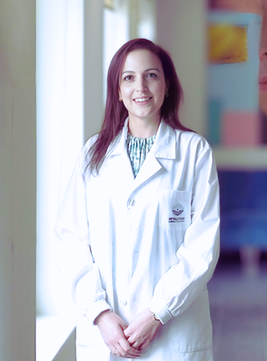 Dra. Cláudia Oliveira Ferreira